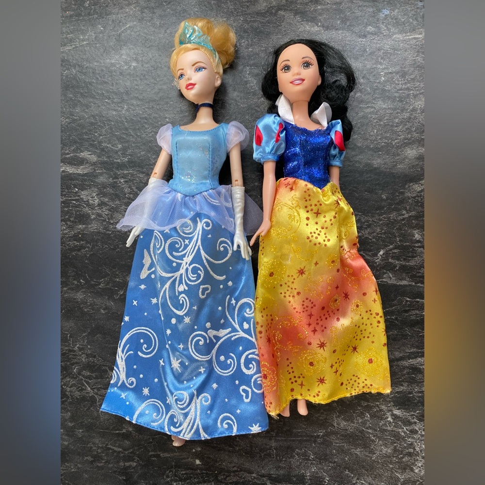💙3/15 Princess Doll Set with Blue and Yellow Dresses barbie